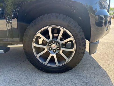 Used 2019 GMC Canyon Denali image 12