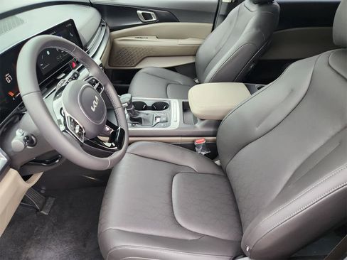 New 2026 Kia Carnival LXS image 11