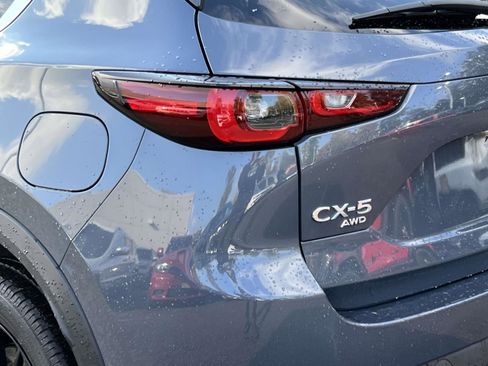 Used 2023 MAZDA CX-5 Carbon Edition image 9