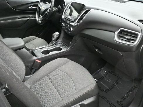 Used 2022 Chevrolet Equinox LT AWD/4WD image 10