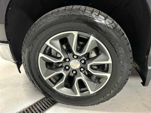 Used 2022 Chevrolet Silverado 1500 LT image 9