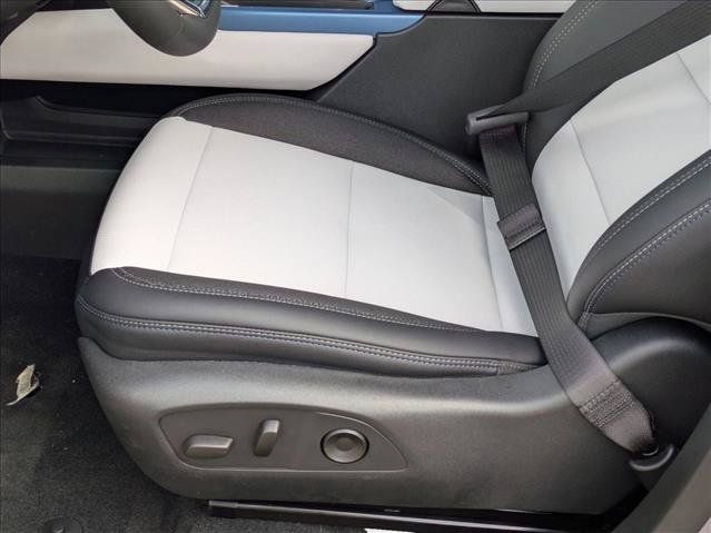 New 2026 Chevrolet Equinox EV LT AWD/4WD image 4