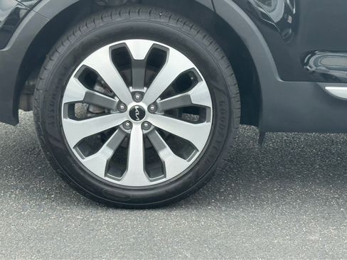 Used 2022 Kia Telluride S image 9