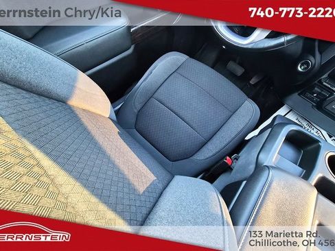 Used 2020 GMC Sierra 1500 SLE w/ SLE Value Package image 13