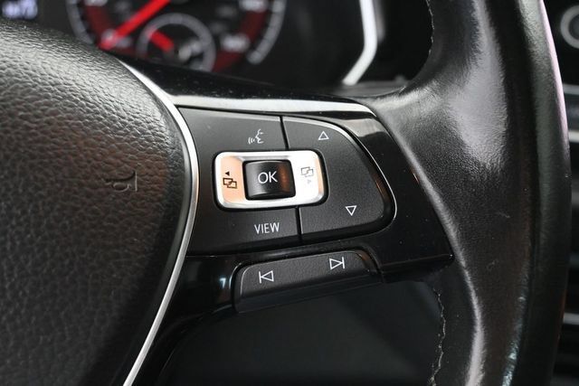 Used 2019 Volkswagen Jetta SE w/ Cold Weather Package FWD image 28