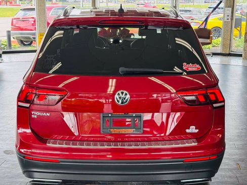 Used 2019 Volkswagen Tiguan SE w/ Panoramic Sunroof Package FWD image 6