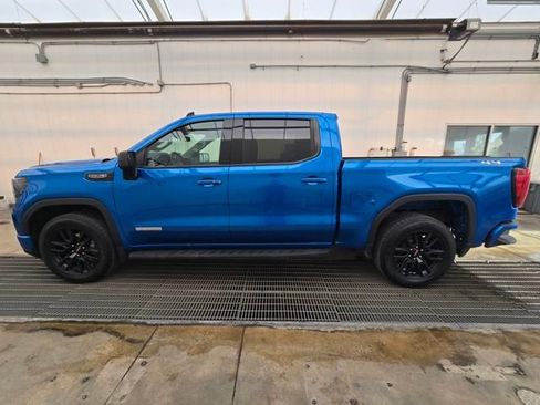 Used 2022 GMC Sierra 1500 Elevation image 2