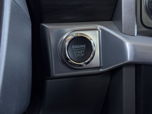 New 2025 Ford F150 Lariat w/ Equipment Group 501A Mid image 44