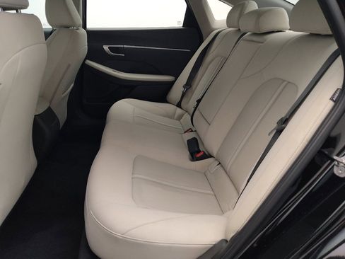 Used 2024 Hyundai Sonata SEL FWD image 18