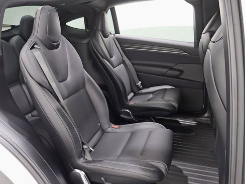 Used 2023 Tesla Model X Plaid image 29