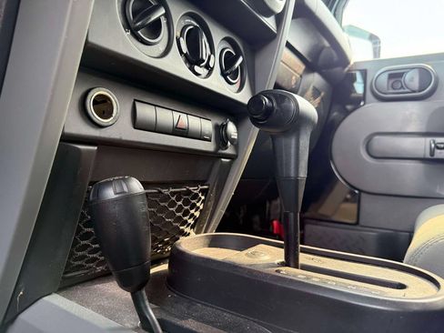 Used 2010 Jeep Wrangler Unlimited Sahara w/ Dual Top Group AWD/4WD image 25