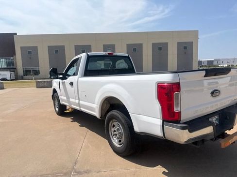 Used 2017 Ford F250 XL w/ Power Equipment Group RWD image 7
