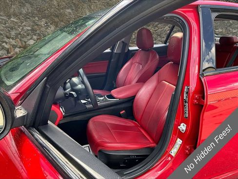 Used 2020 Alfa Romeo Giulia Ti w/ Nero Edizione AWD/4WD image 22