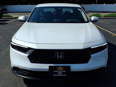 Used 2025 Honda Accord LX image 2