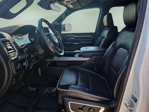 Used 2024 RAM 1500 Laramie image 19