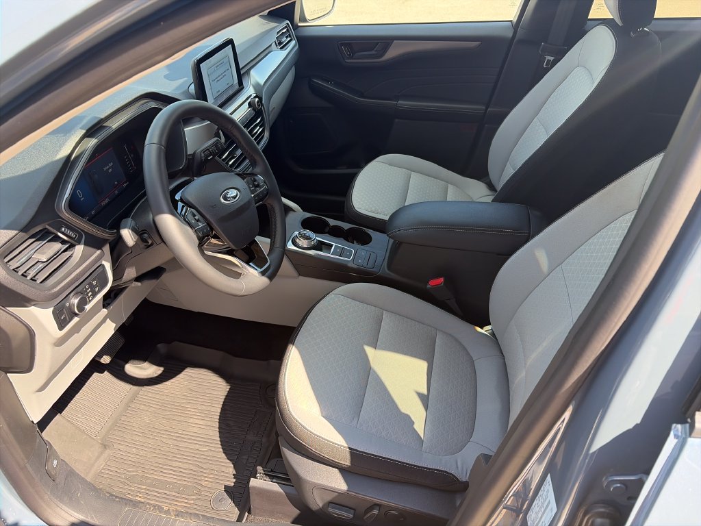Used 2024 Ford Escape Active AWD/4WD image 9