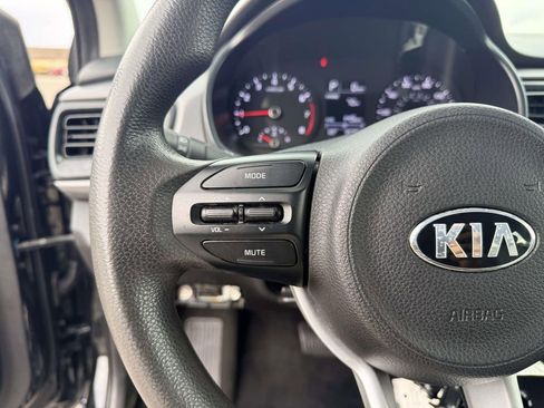 Used 2018 Kia Rio LX image 15