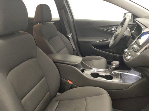Used 2021 Chevrolet Malibu LS w/ Driver Confidence Package II FWD image 21