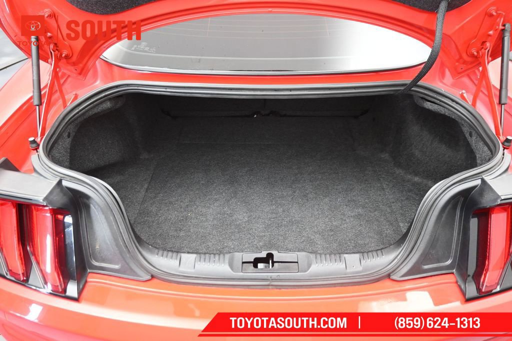 Used 2022 Ford Mustang Premium RWD image 24