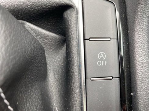 New 2024 Volkswagen Taos SE image 47