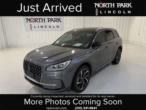 Used 2024 Lincoln Corsair Reserve w/ Equipment Group 201A FWD image 1