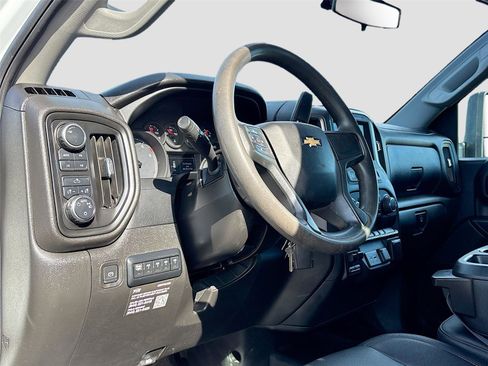 Used 2022 Chevrolet Silverado 2500 W/T w/ WT Fleet Convenience Package image 9