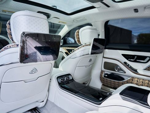 Used 2023 Mercedes-Benz Maybach S 680 4MATIC image 45