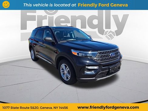 Used 2022 Ford Explorer XLT w/ Equipment Group 202A AWD/4WD image 3
