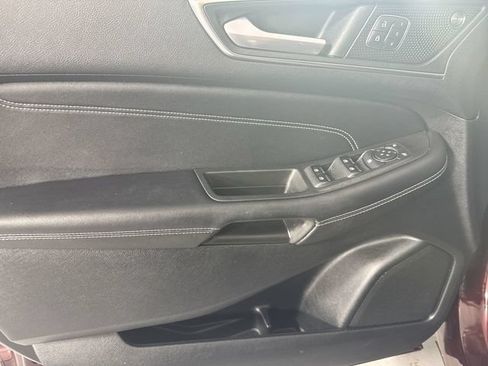 Used 2022 Ford Edge Titanium w/ Equipment Group 301A AWD/4WD image 21