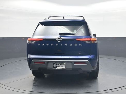 New 2026 Nissan Pathfinder SL image 6