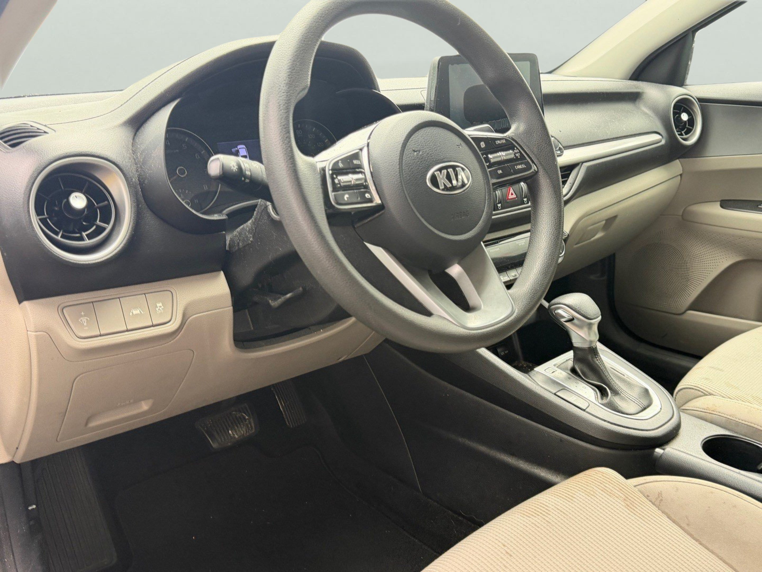 Used 2019 Kia Forte LXS FWD image 13