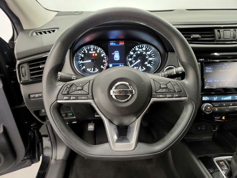 Used 2020 Nissan Rogue Sport SV FWD image 32