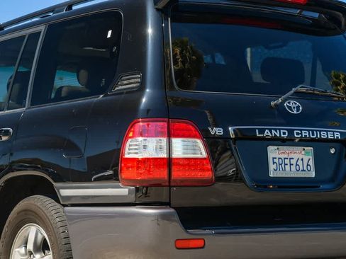 Used 2006 Toyota Land Cruiser AWD/4WD image 6
