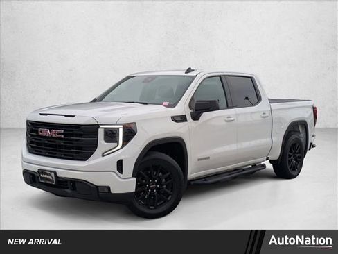 Used 2023 GMC Sierra 1500 Elevation image 1