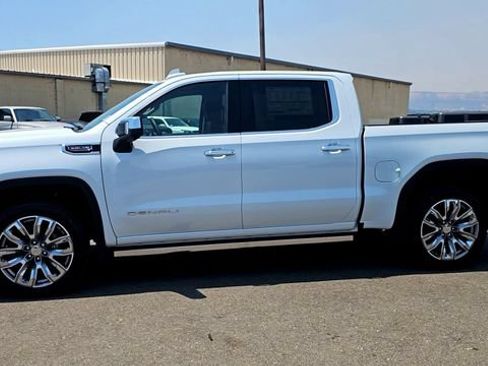 New 2026 GMC Sierra 1500 Denali w/ Denali Reserve Package AWD/4WD image 6