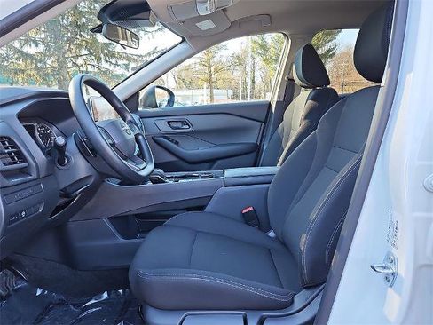 Certified 2025 Nissan Rogue S image 15