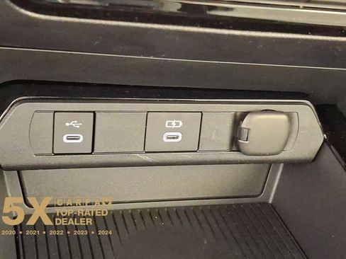 Used 2026 Toyota Prius XLE image 30