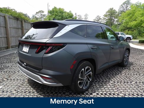 Certified 2025 Hyundai Tucson Limited FWD image 7