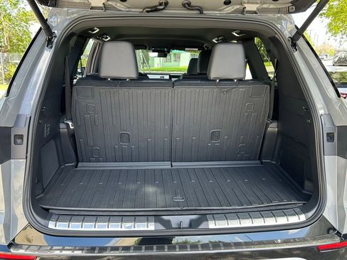 Used 2025 Lexus TX 500h AWD w/ Technology Package image 45