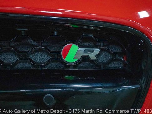 Used 2020 Jaguar F-TYPE R image 26