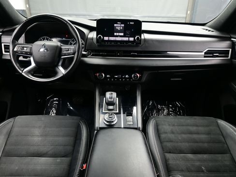 Used 2022 Mitsubishi Outlander SEL Black Edition image 17