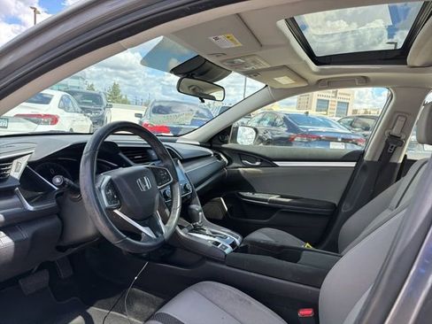 Used 2019 Honda Civic EX image 4