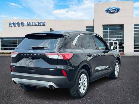 Used 2021 Ford Escape SE w/ Convenience Package AWD/4WD image 4