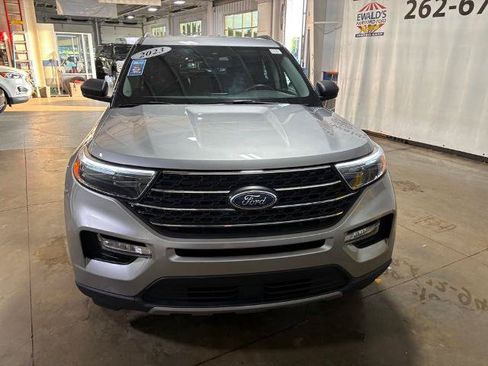 Certified 2023 Ford Explorer XLT w/ Equipment Group 202A AWD/4WD image 5