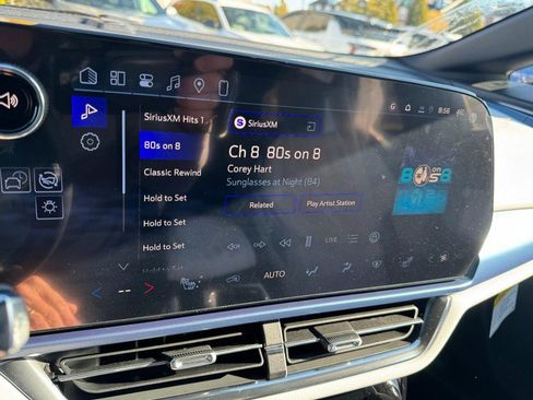 New 2026 Chevrolet Equinox EV LT image 13