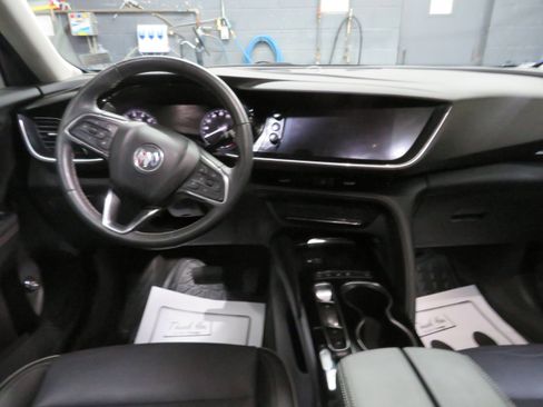 Used 2023 Buick Envision Essence image 10