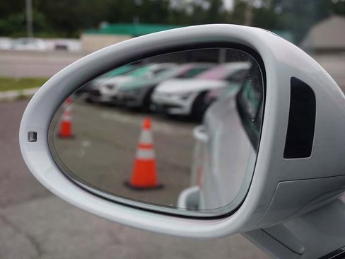 Used 2024 Porsche Macan GTS image 42