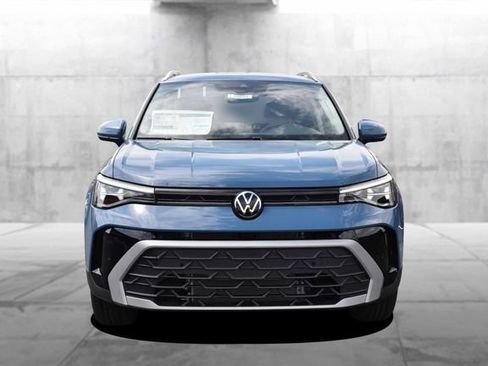 New 2026 Volkswagen Taos SE AWD/4WD image 4