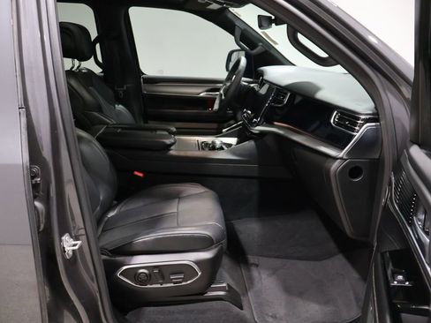 Used 2023 Jeep Wagoneer Series II image 26