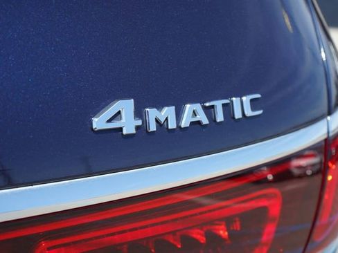 Used 2022 Mercedes-Benz GLS 450 4MATIC image 13